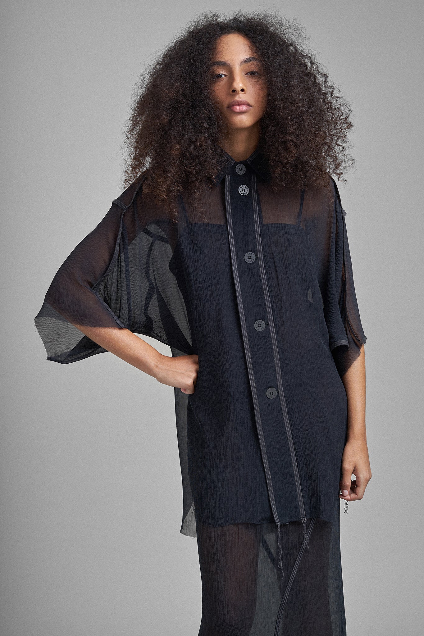 Camisa de Botão de Seda Chiffon - Preto