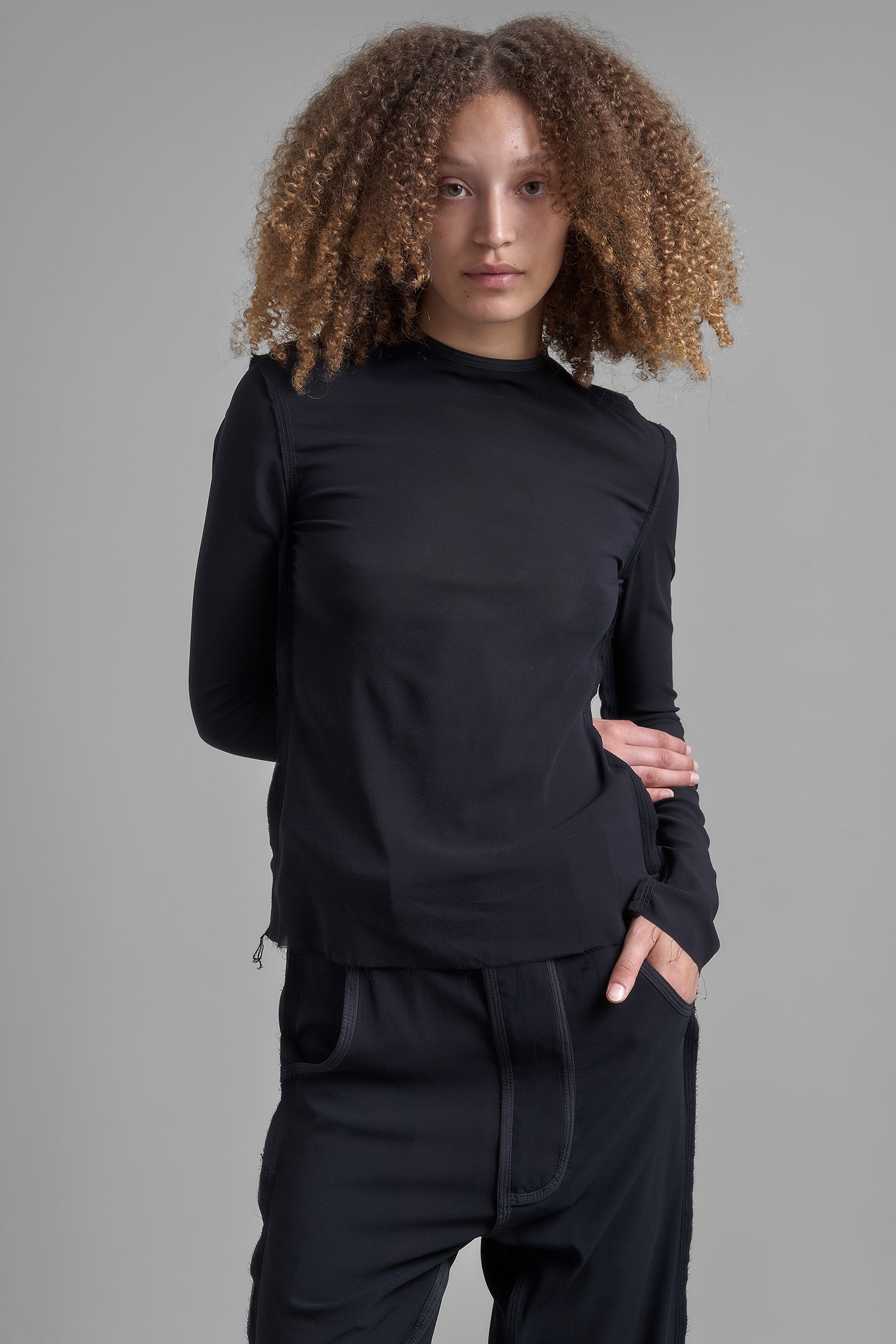 Blusa Fitted Manga Longa Seda - Preto